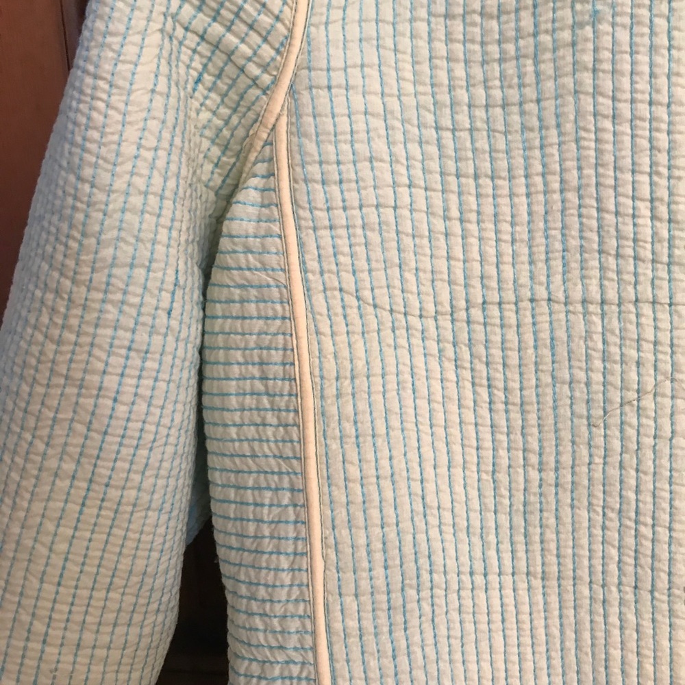 Reversible quilted spring jacket by April Cornell - Picture 12 of 13
